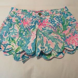 Lilly Pulitzer Ladies Buttercup shorts EUC